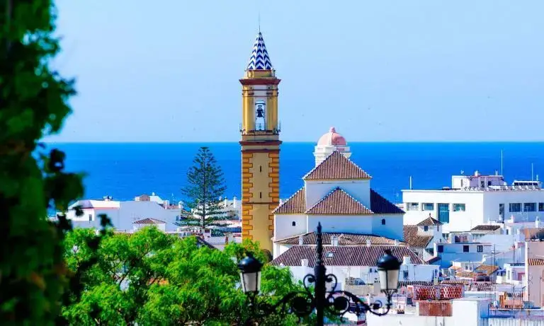 Comprar y alquilar casas en Estepona